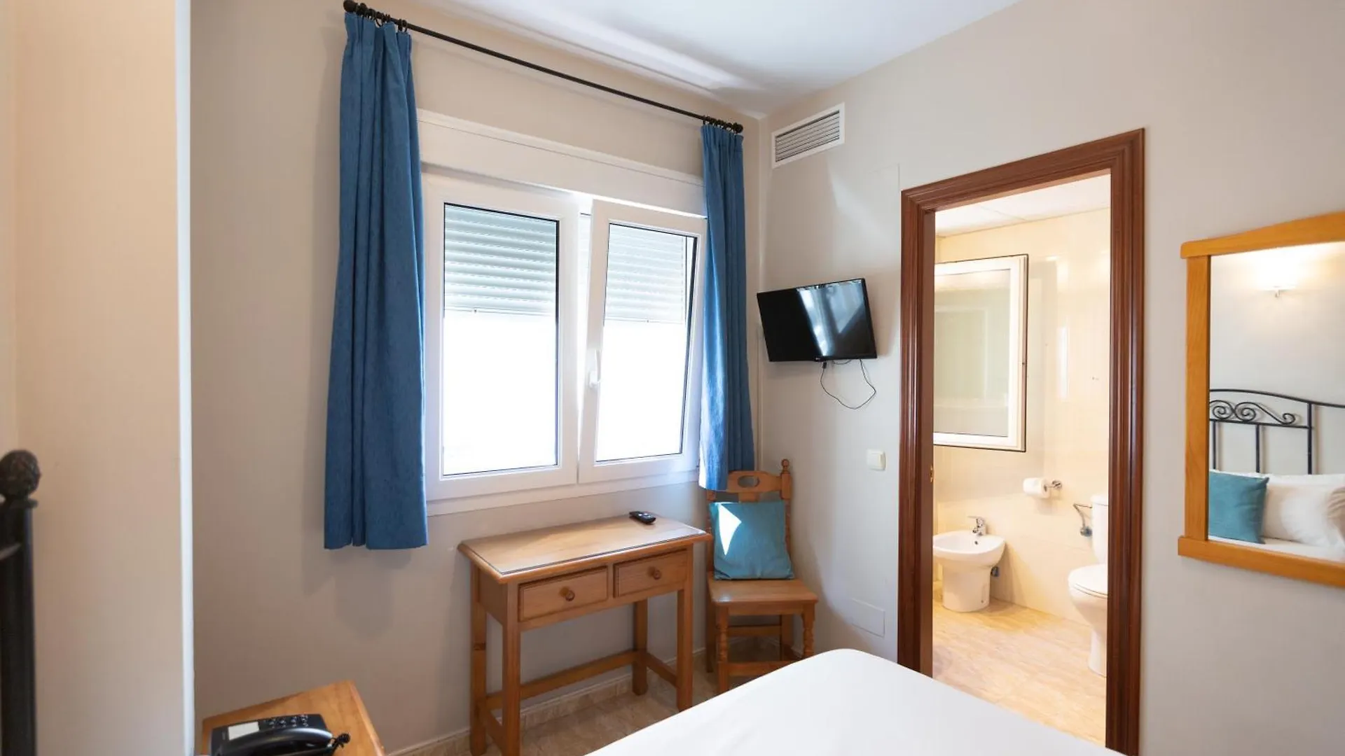 Hotel Mediterraneo By Croma エステポナ スペイン
